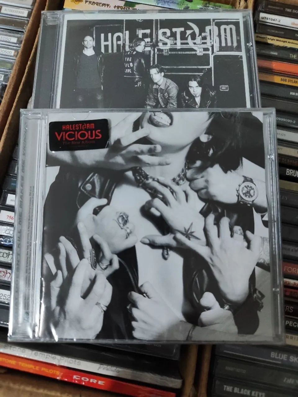 2CDs Halestorm - Vivious/Into The Wild Life - Foto 2