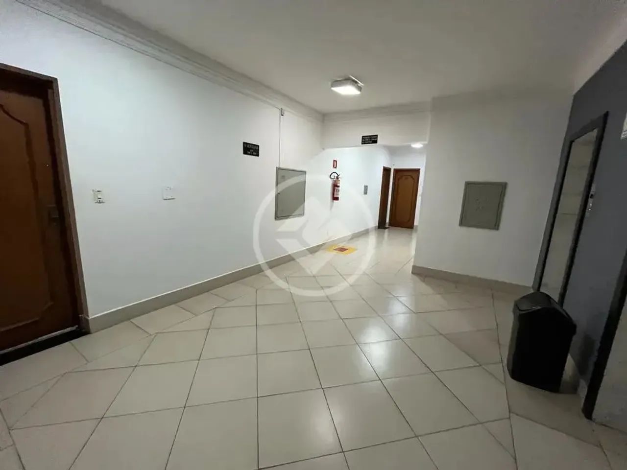 Vende-se Sala Comerciais na av. 13 de Junho , sendo 44,77 m² no Edifício Albert Sabin. Loc - Foto 5