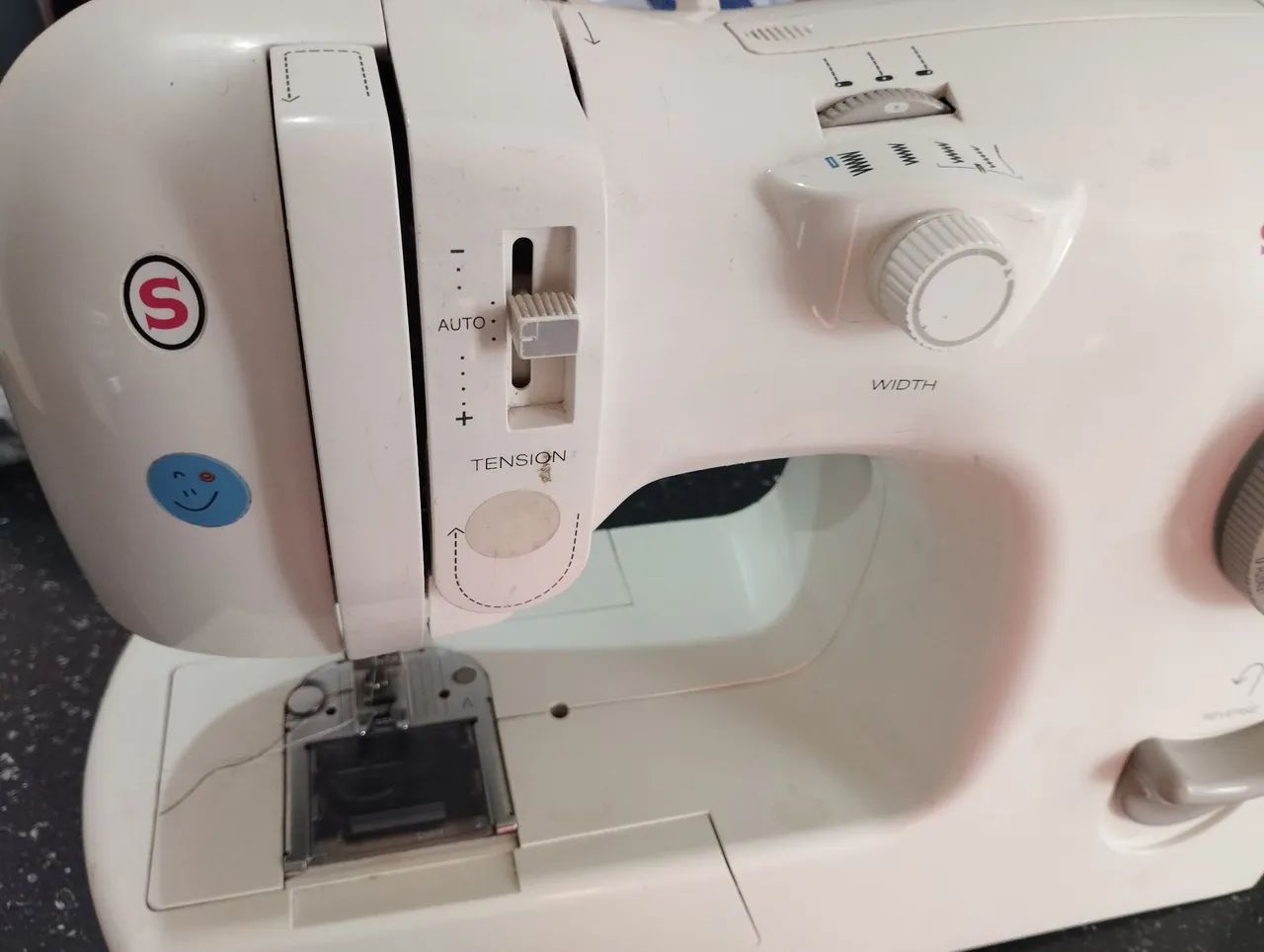 Máquina de costura Singer  - Foto 3