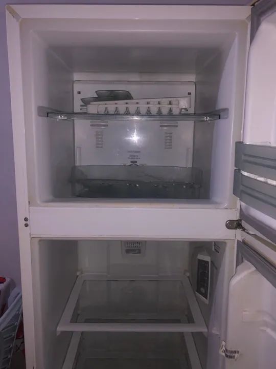 Geladeira cônsul CRM33 frost free 263L - Foto 5