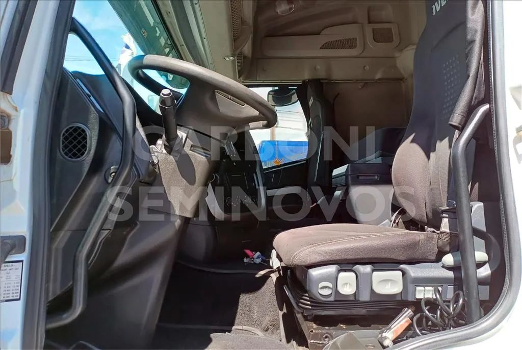 IVECO HI WAY 600S44T 6X2, ANO 2018 - Foto 8