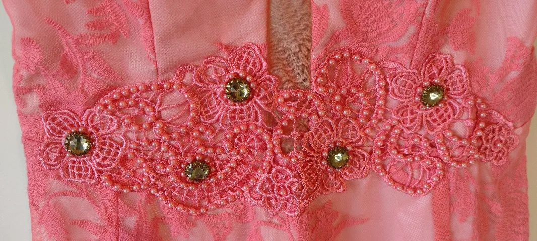 Vestido curto de festa - Flor linda - Foto 4