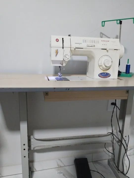 Máquina Singer facilita  - Foto 2