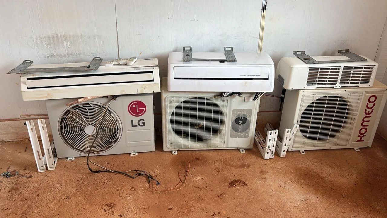 2 AR CONDICIONADO 12.000 BTUS, FUNCIONANDO PERFEITAMENTE AMBOS