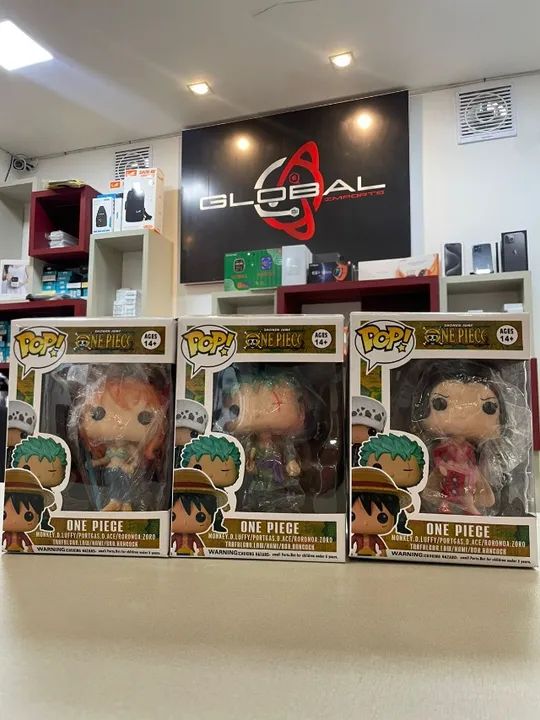 Bonecos de anime Novo Lacrado.