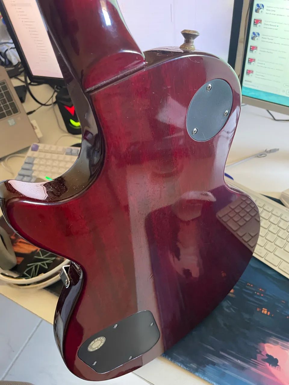 Epiphone Les Paul Studio - regulada, som impecável - Foto 5