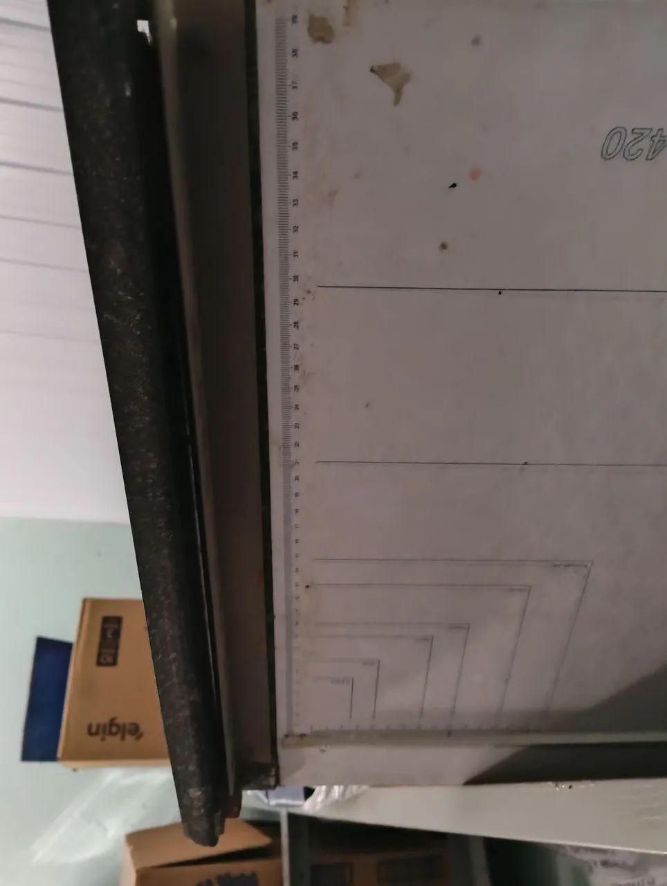 Guilhotina papel máquina pra corta papel / cartão / fichário/ etc - Foto 3