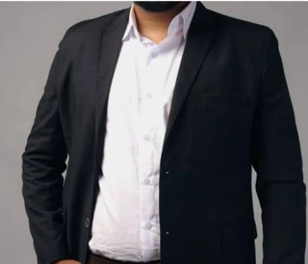 Terno Masculino Preto com Camisa branca e gravata. - Foto 2