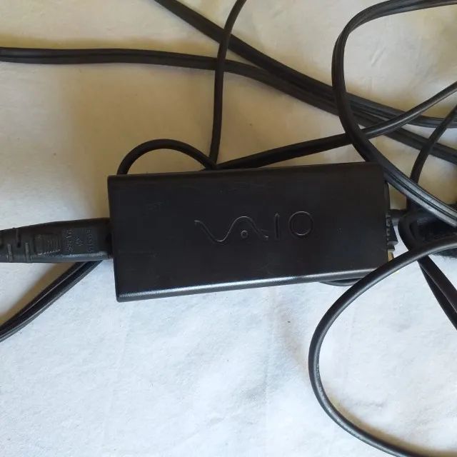Fonte de energia marca Sony para linha Vaio. Nova. - Foto 3