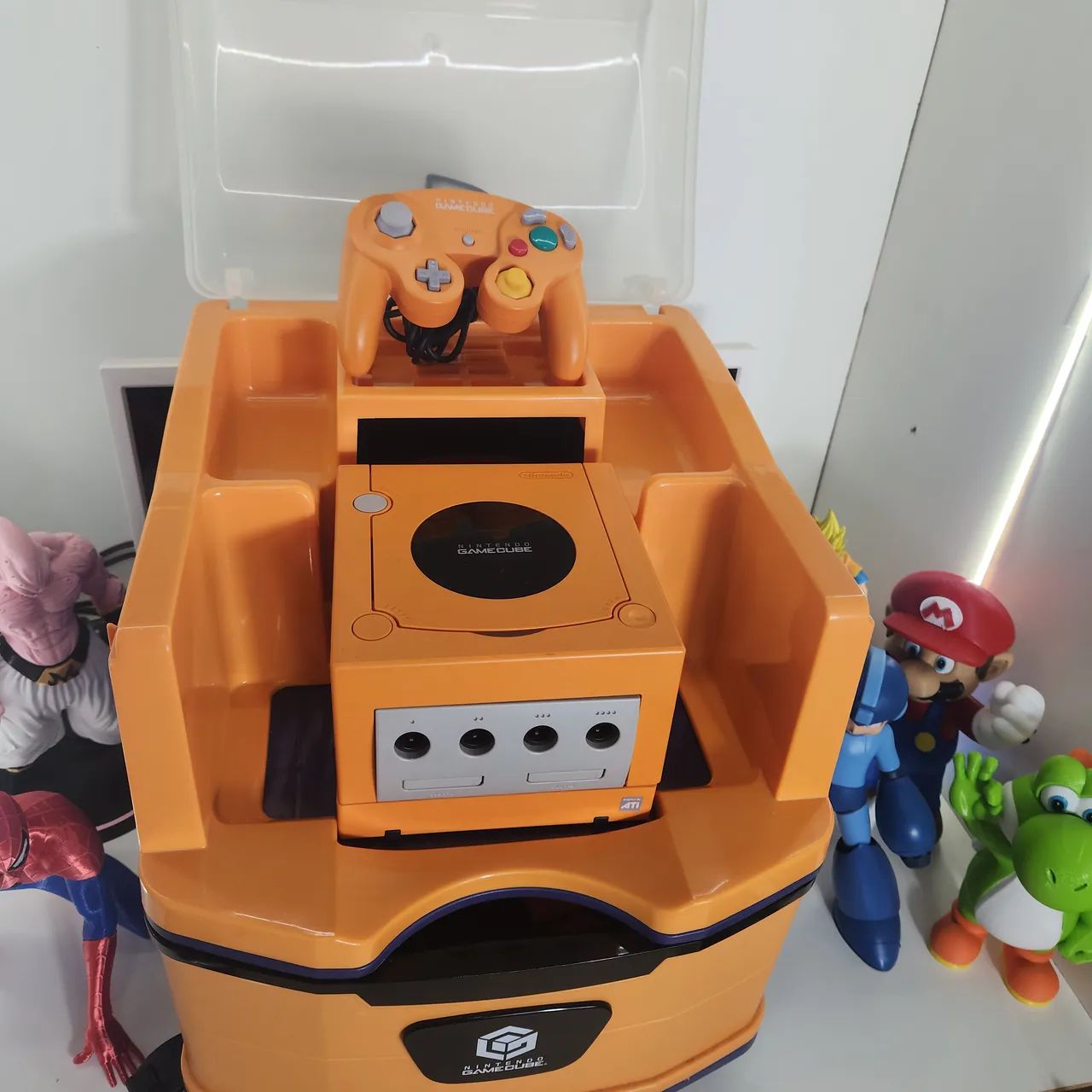 Nintendo game cube com rack original Nintendo  - Foto 3