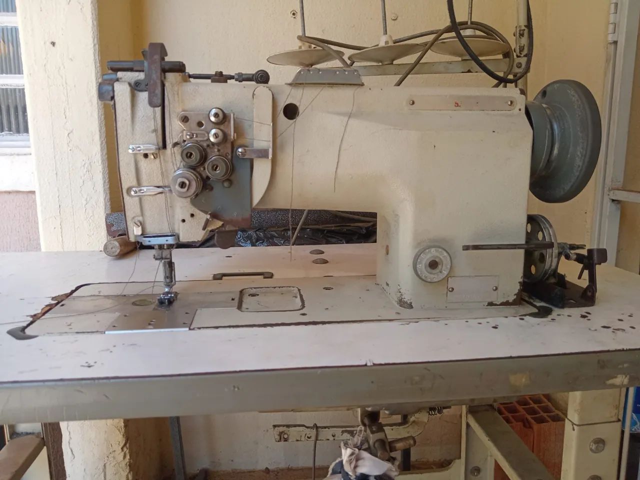 Máquina Alternada - Bitolinha para Jeans - Foto 3