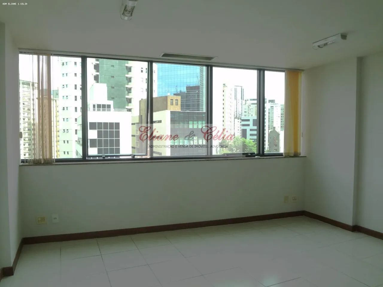 Sala Comercial para Locação, Funcionários, 1 banheiro, 1 vaga