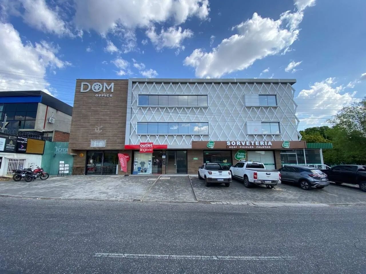 Sala Comercial para Aluguel no Bairro Morada do Sol
