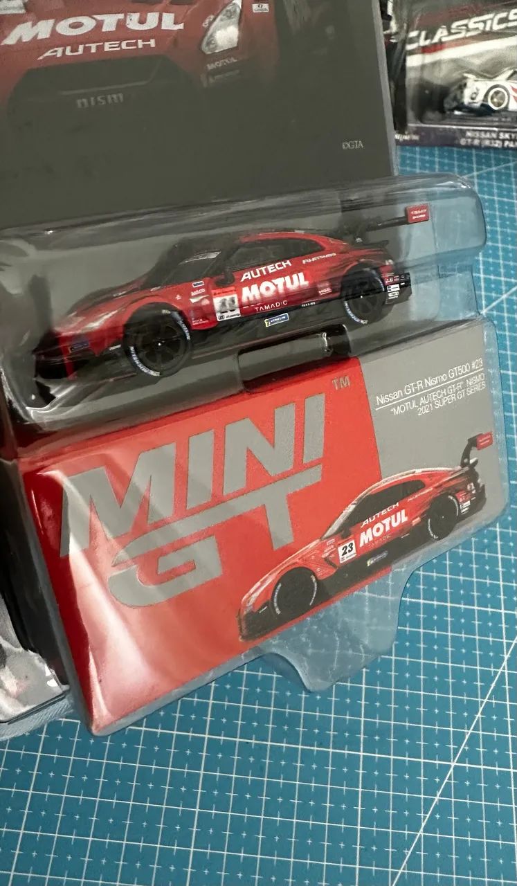 Mini GT Nissan GT-R Nismo GT500 #23 Motul Autech 2021 Super GT