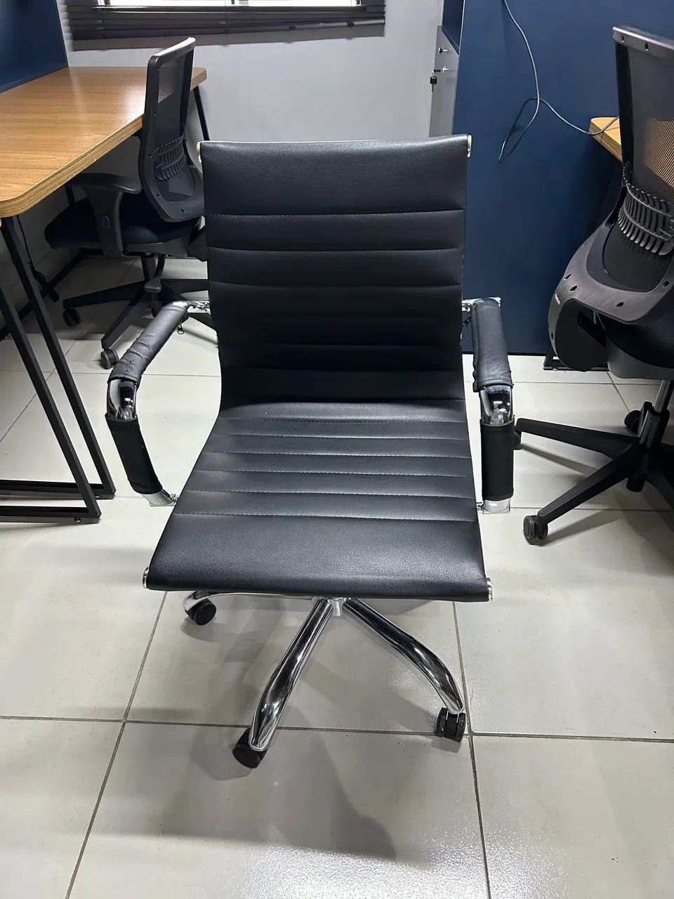 Cadeira Executiva seminova - Foto 2