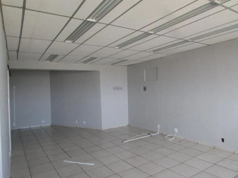 Comercial/Industrial com 1 sala(s) no bairro Bandeirantes em Cuiabá - MT - Foto 4