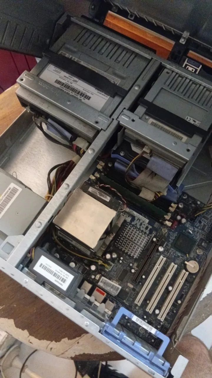 CPU ANTIGO  - IBM ThinkCentre MT-M 8188 Pentium 4 - 760mb RAM - 80 GB HD IDE - WINDOWS XP - Foto 4