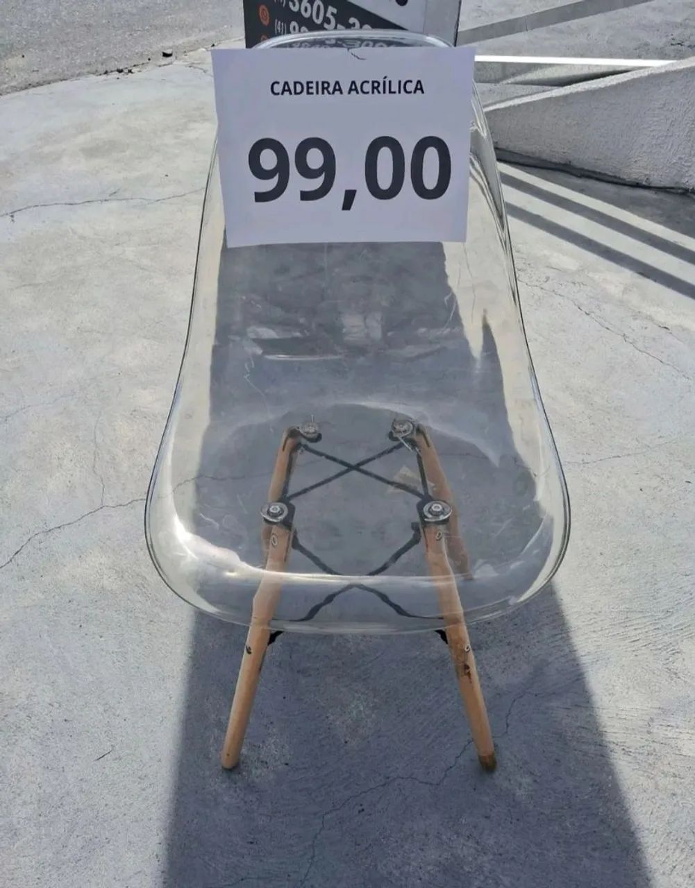 Cadeira acrílico 