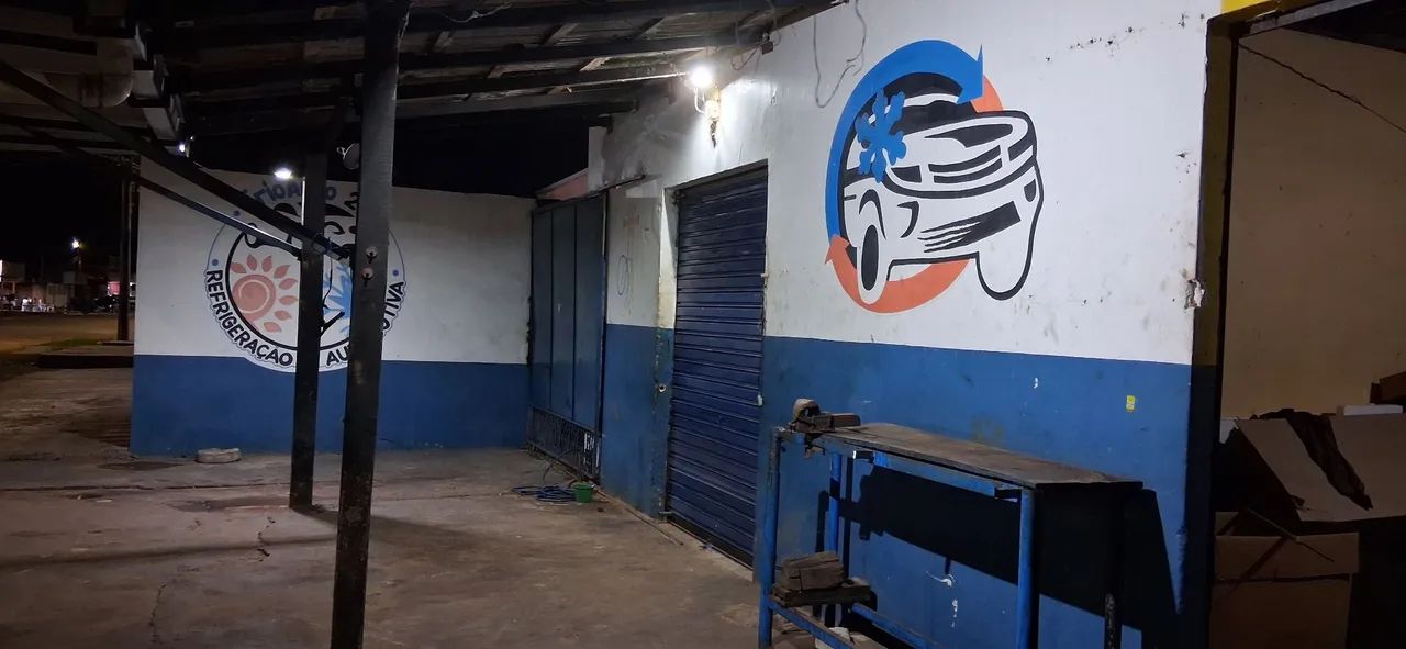 Vende-se está casa com 2 pontos de comércio na frente e atrás é a residência com 2quartos, - Foto 2