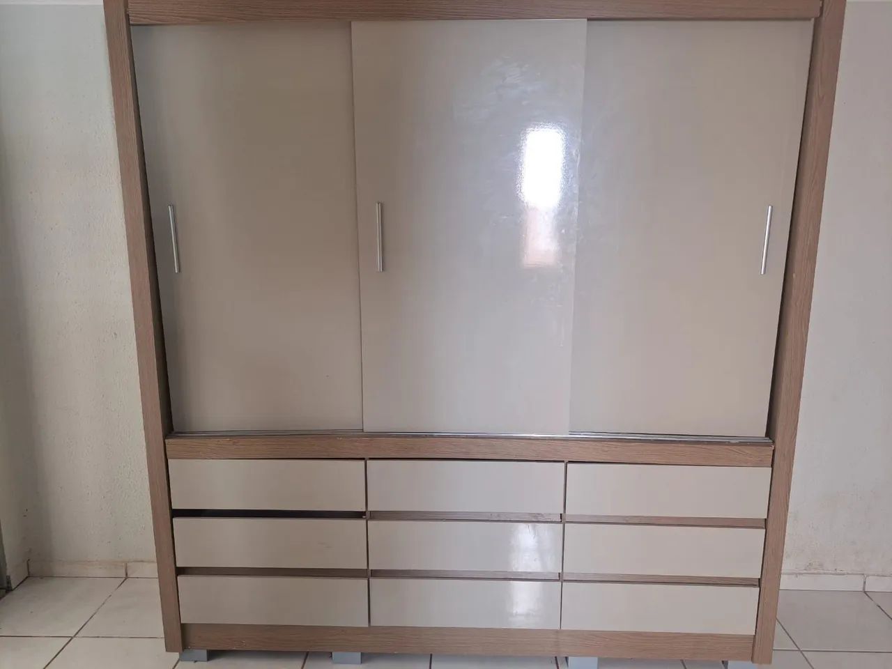 Guarda roupa de casal 