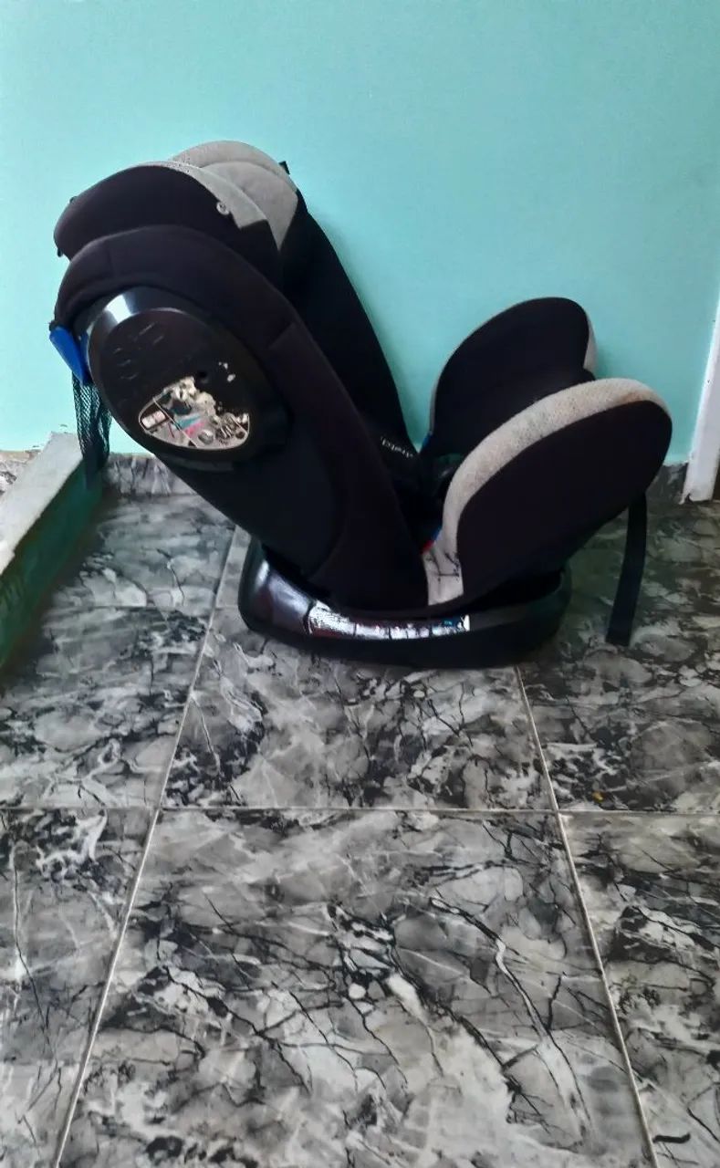 Cadeirinha para carro 3 em 1 marca Kiddo