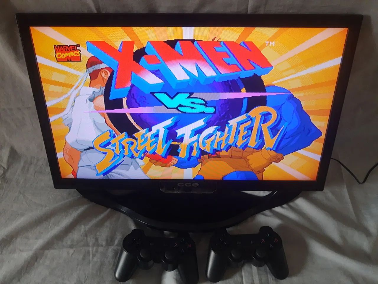 Monitor 24" CCE