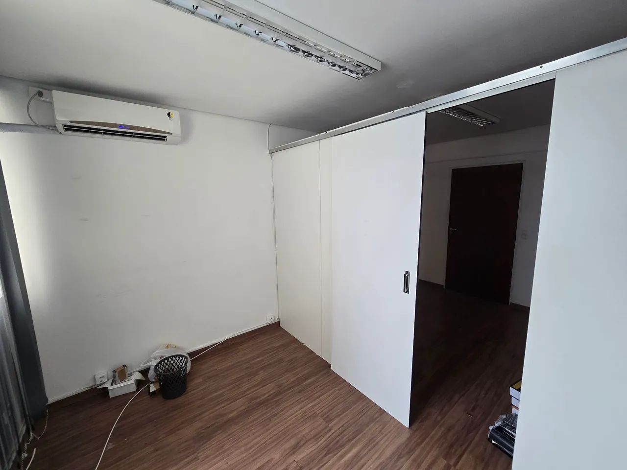Sala comercial, centro com ar condicionado e dois elevadores  - Foto 4