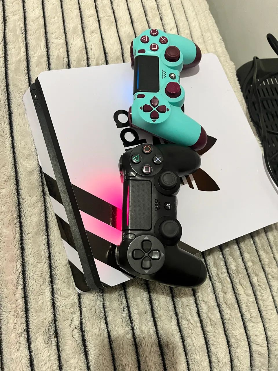 Ps4 slim 1TB  - Foto 5