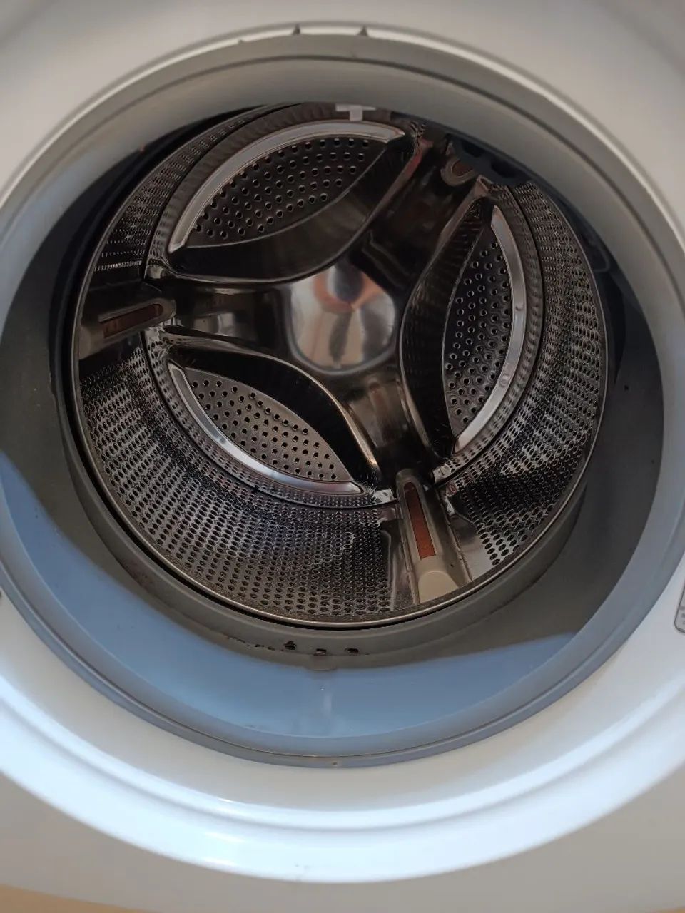 Lava e seca Electrolux ecoturbo 10 kg - Foto 2