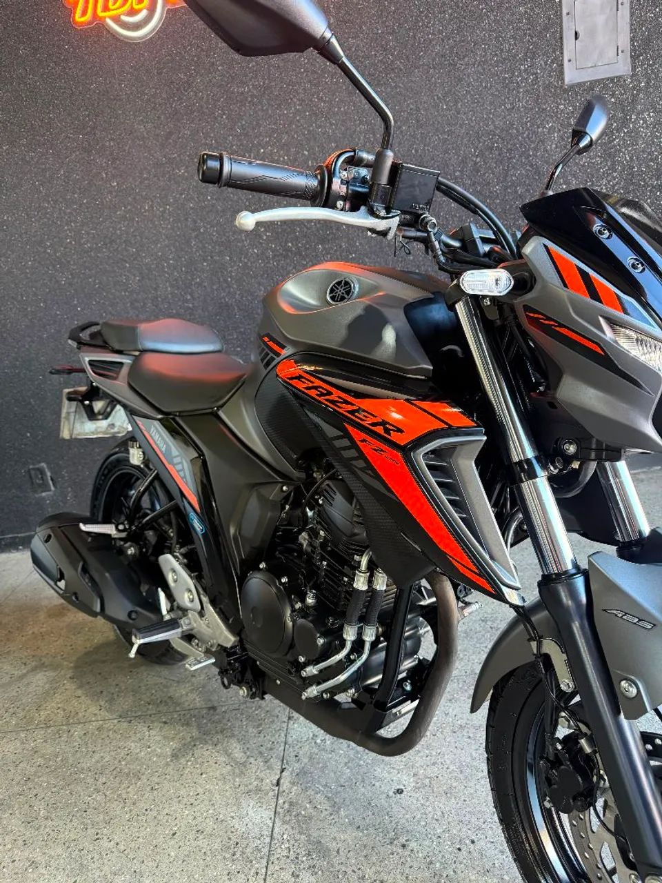 FZ 25 CONNECTED  - Foto 3