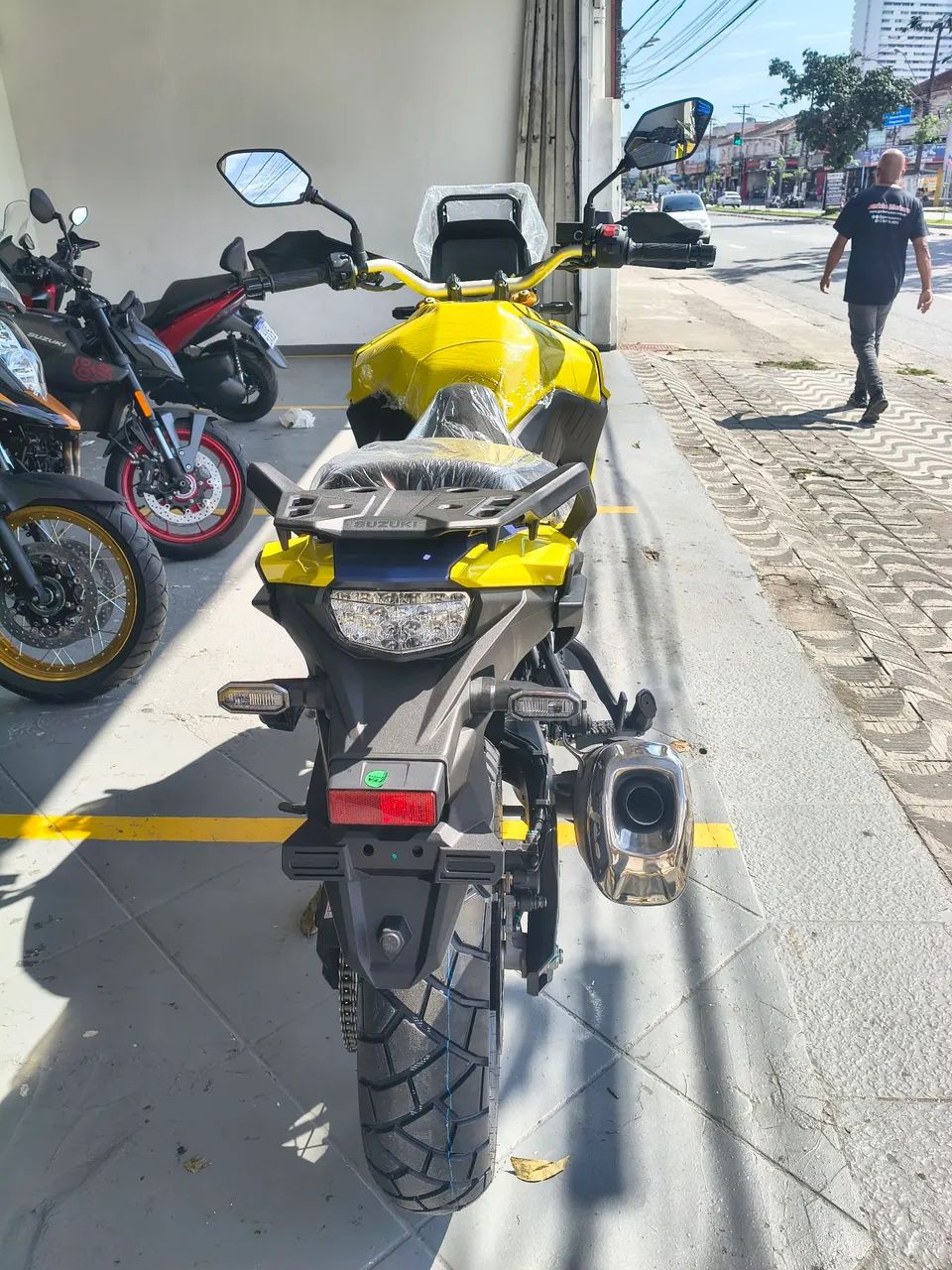 Suzuki VStrom 800 DE - Foto 5