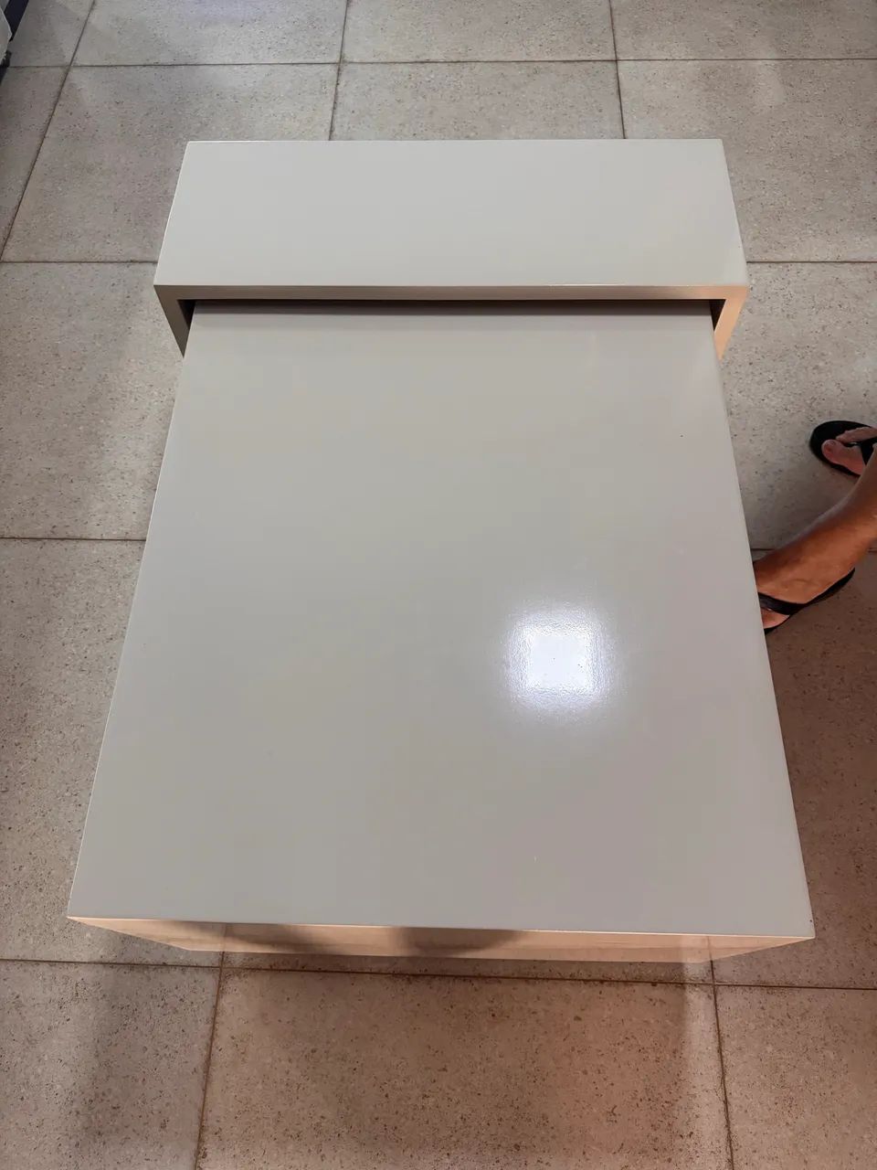 Mesa de Centro Moderna em Laca Alto Brilho - Foto 2