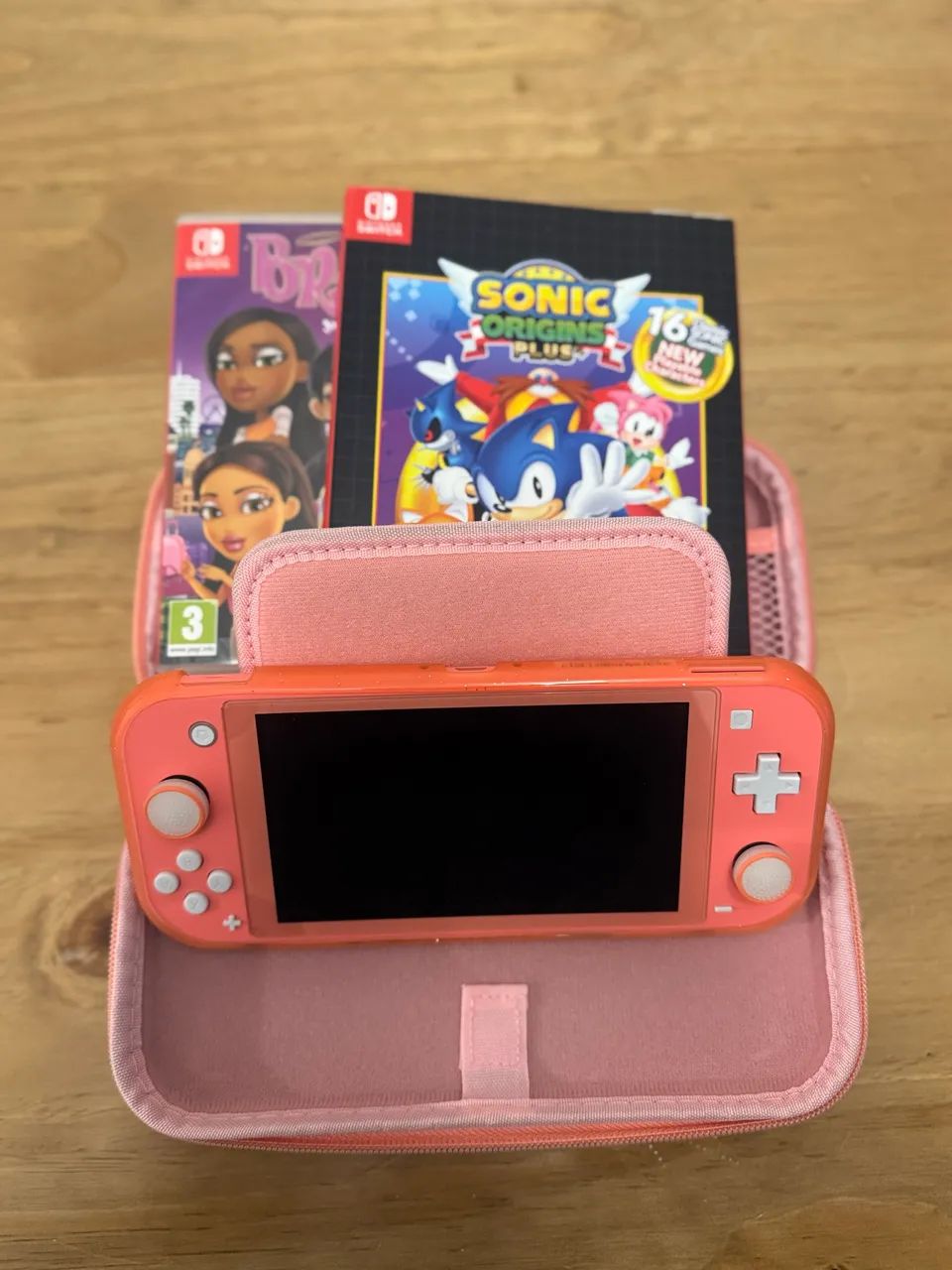 Nintendo Switch Lite - Acompanha 2 jogos