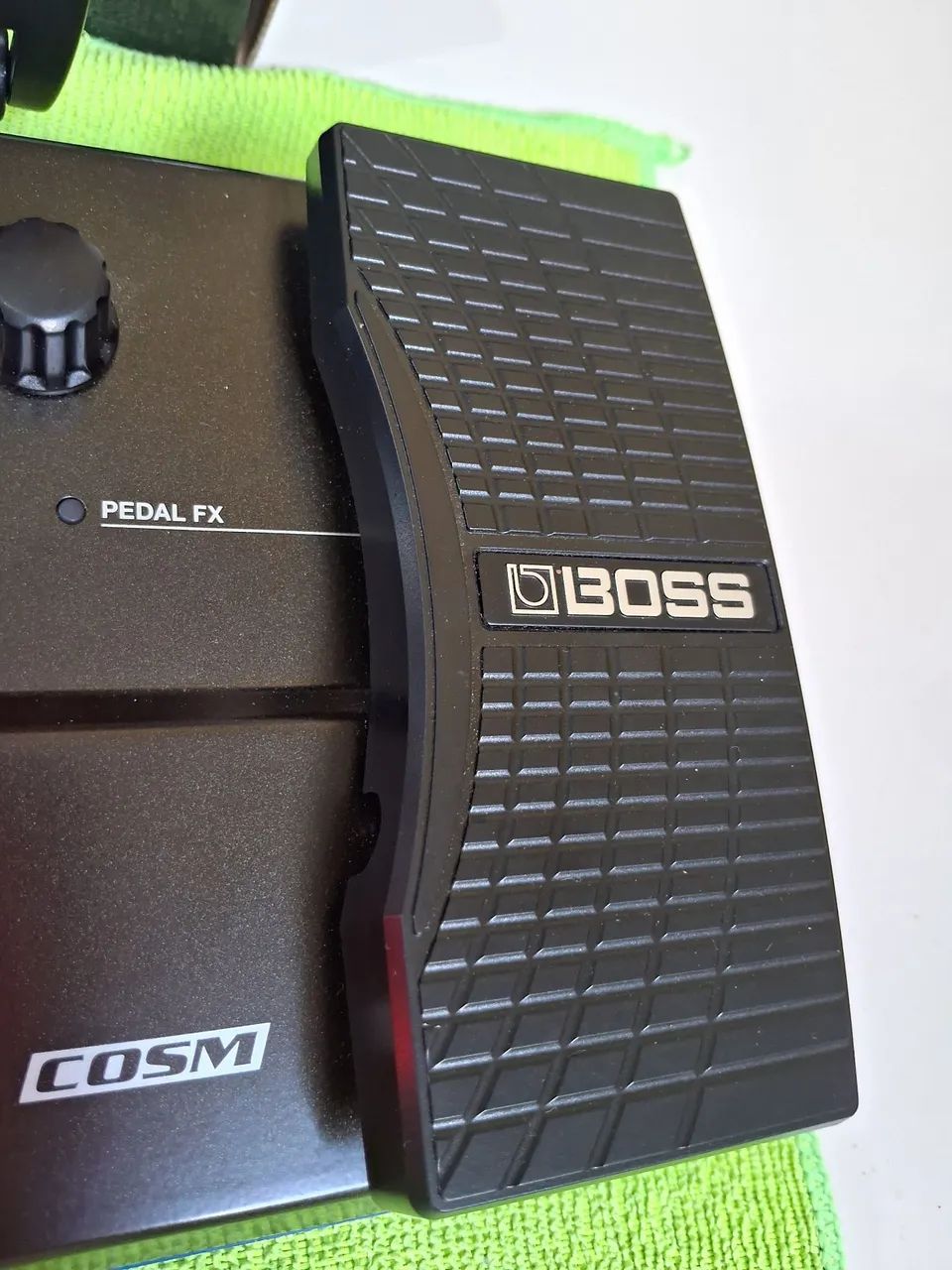 Pedaleira Boss GT-1( Nova )+ fonteoriginal  effects processor  - Foto 3