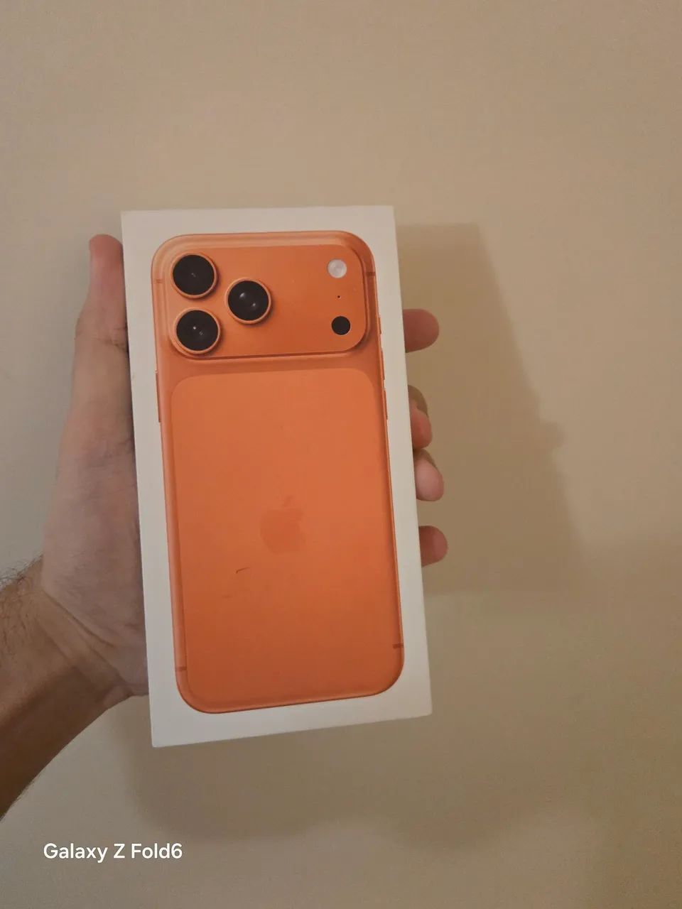 Apple Iphone 17 Pro Max 1TB Laranja-cósmico 