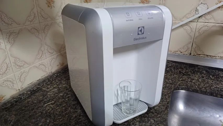 Purificador Filtro De Água Electrolux Agua Natural e Gelada 127/220v Perfeito Estado - Foto 5