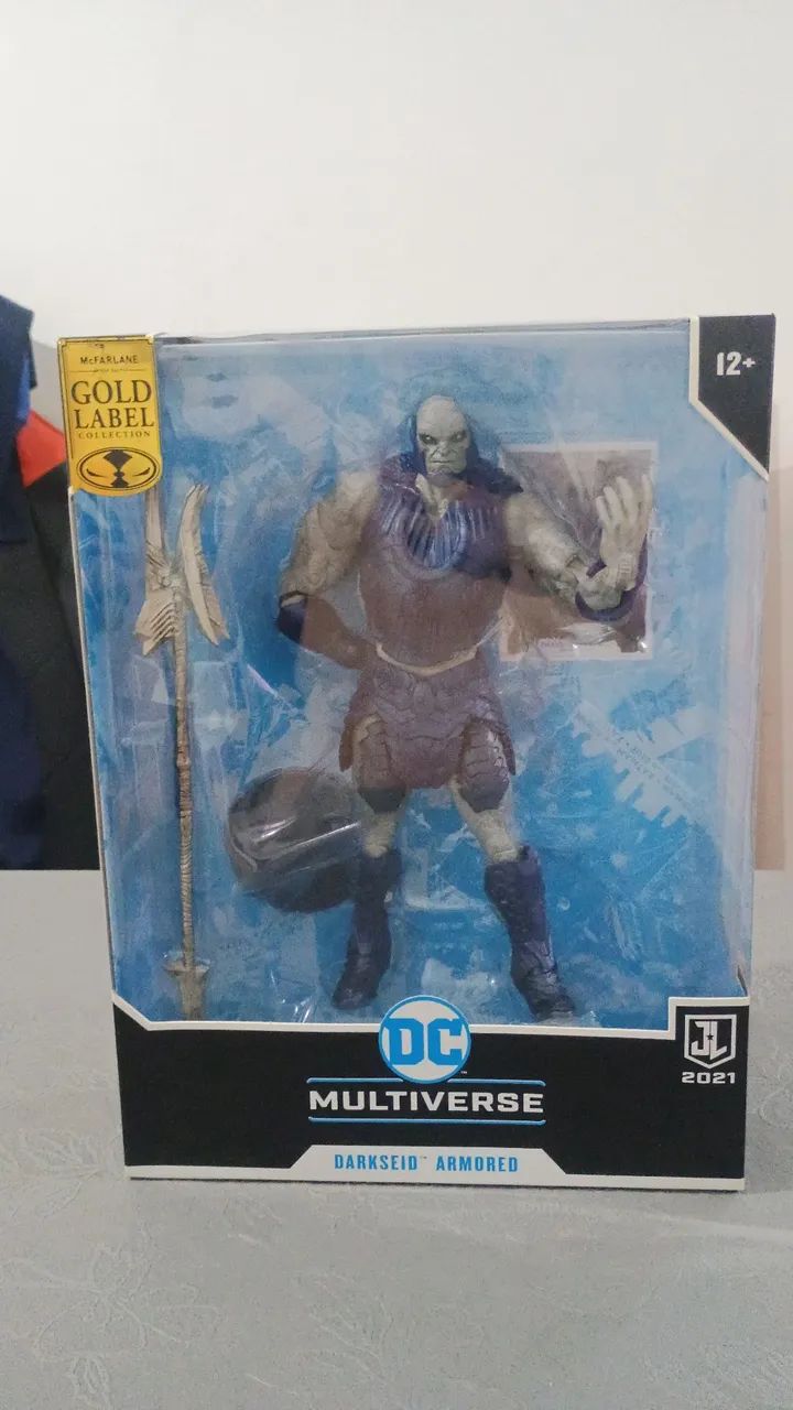 Boneco DC multiverse darkseid armored .