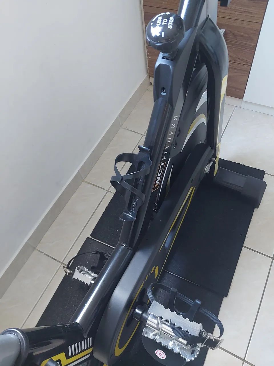 Bicicleta magnética nova,0 barulho - Foto 2