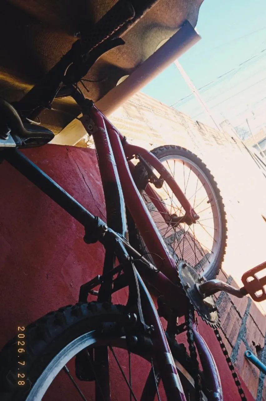 Vende-se bicicleta feminina aro 16 - Foto 3