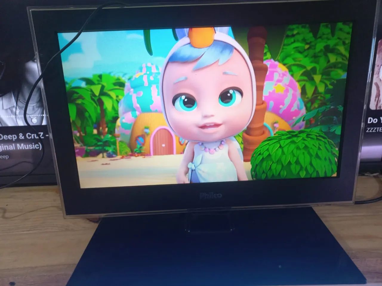 TV monitor 18 polegadas normal ótima pra HDMI e  game