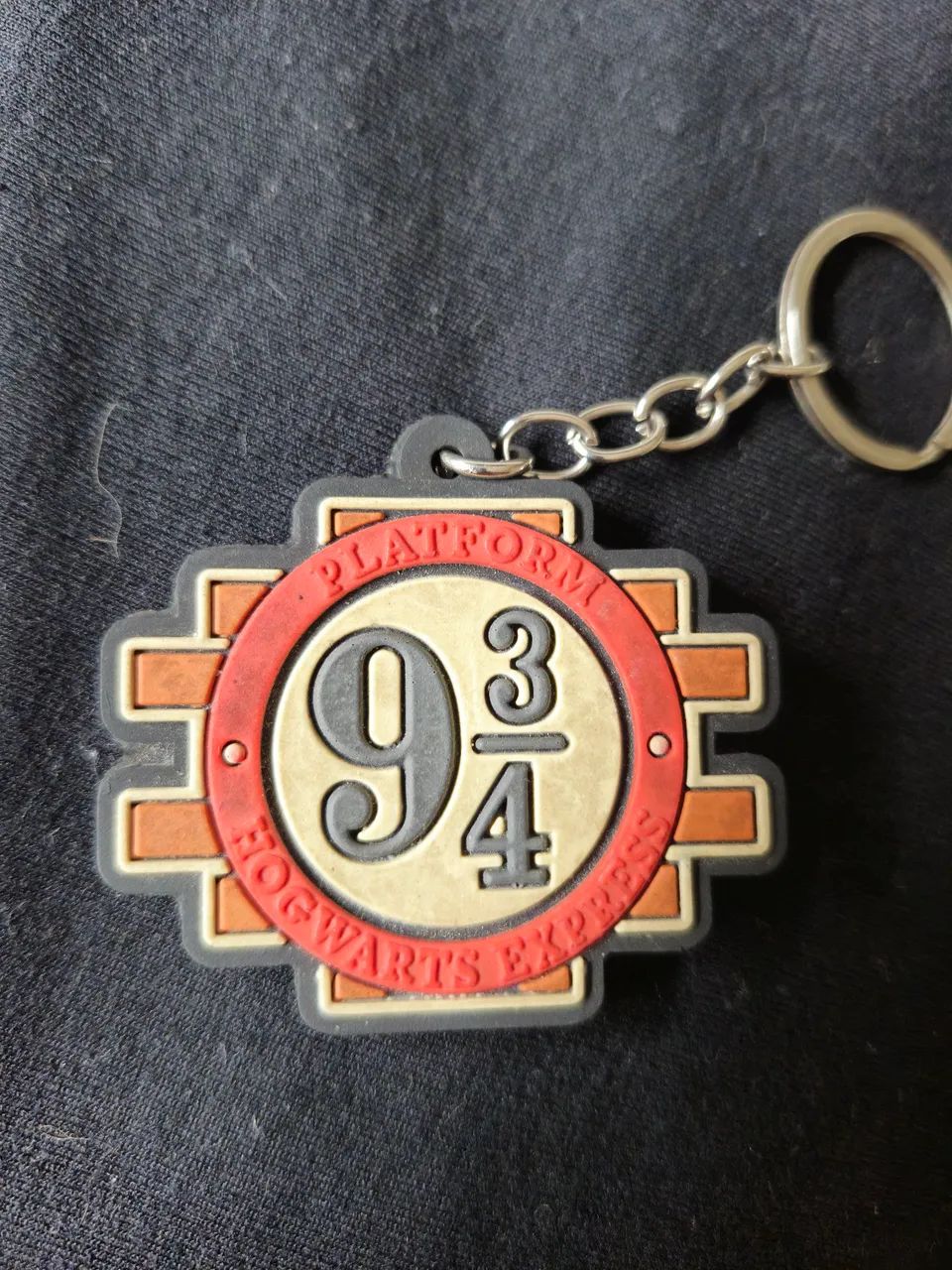 R$ 19 | Chaveiro Harry  Potter | Platform 9 3/4 | Hogwarts Express | Excelente Estado - Foto 4