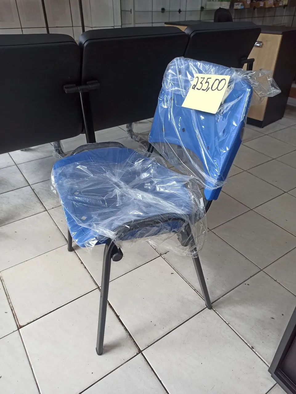 Cadeira fixa para casa ou escritório  - Foto 2