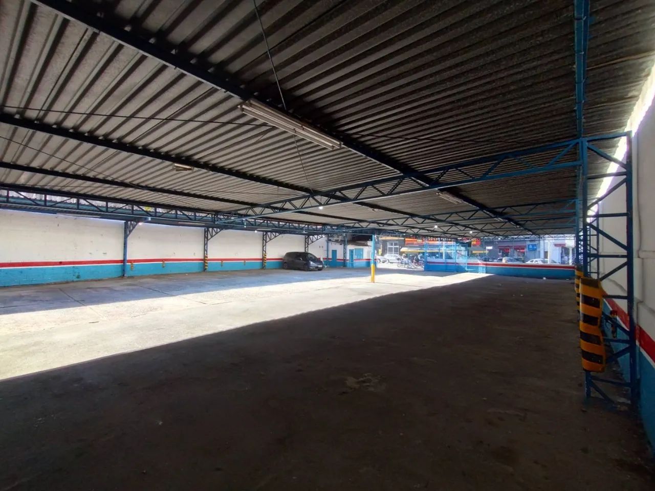 Lote com 600 m² à venda no Centro - Foto 3