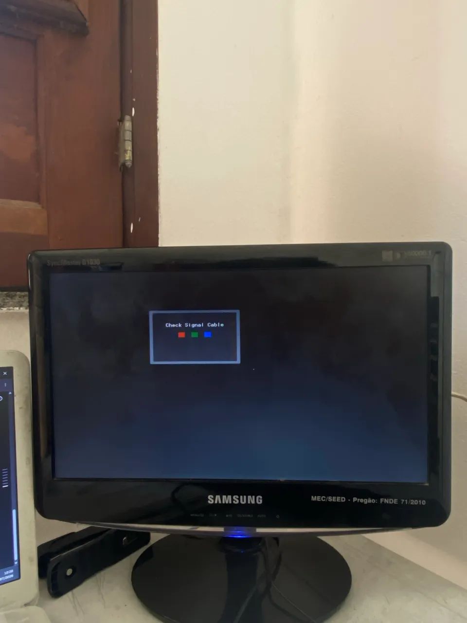 Monitor Samsung B1630N  - Foto 3