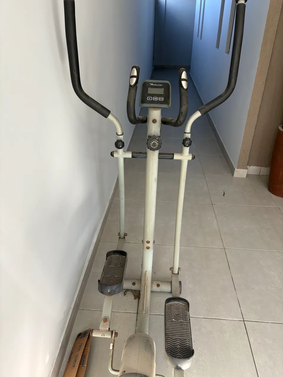 Elíptico e cama elástica  - Foto 5
