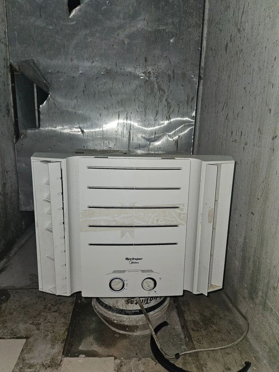 Ar condicionado de janela