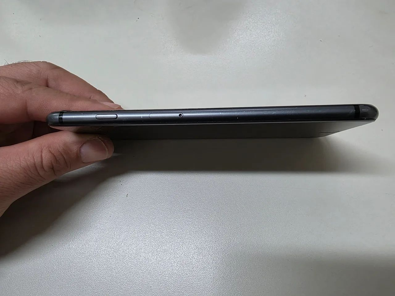 Vendo iphone 8 plus com carregador original. - Foto 5