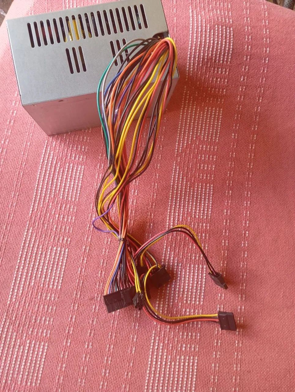 Forte para computador/Pc de 150W (132w reais) - Foto 2