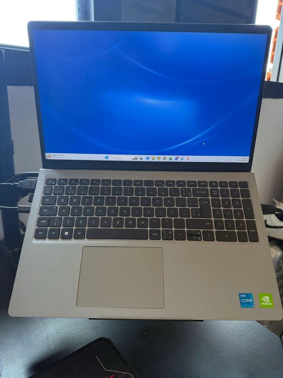 Notebook Dell Vostro 3520