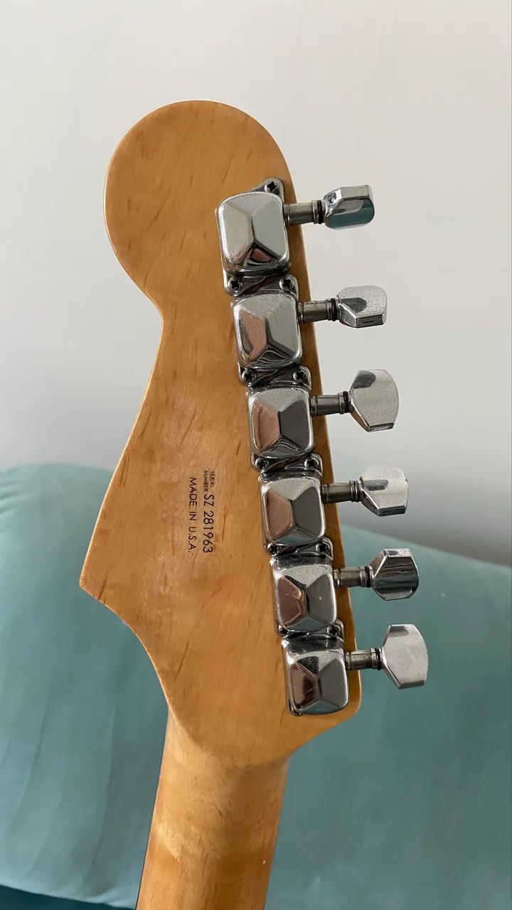Guitarra Squier - Foto 2